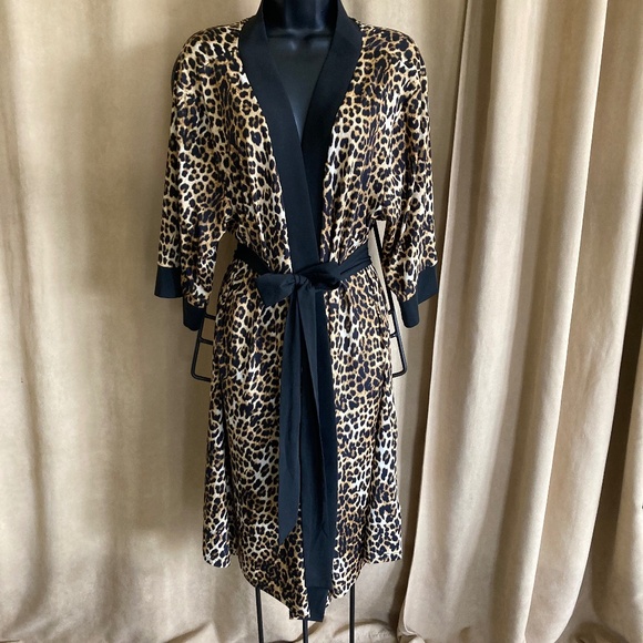 City Chic Other - City Chic Leopard Print Robe, Size 16 (S)